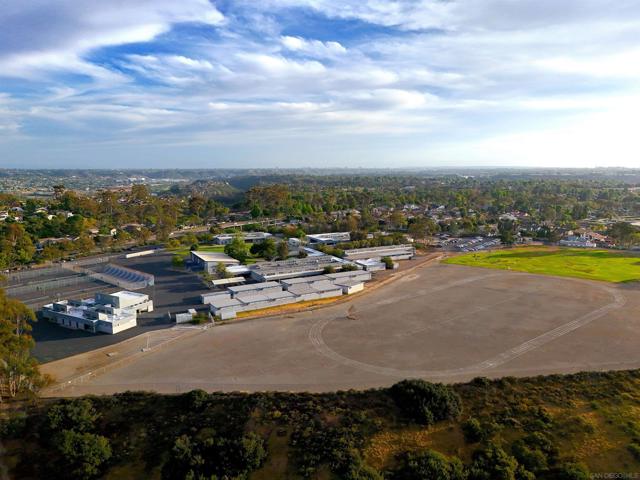 4906 Corte Playa de Castilla, San Diego CA: https://media.crmls.org/mediaz/87db32b0-14c1-4da3-8525-5326599a612a.jpg