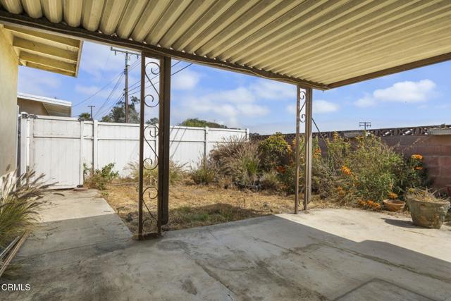 3545 Sutter Drive, Oxnard CA: https://media.crmls.org/mediaz/87db785b-8f0a-46b3-b5db-e180268b9ab6.jpg