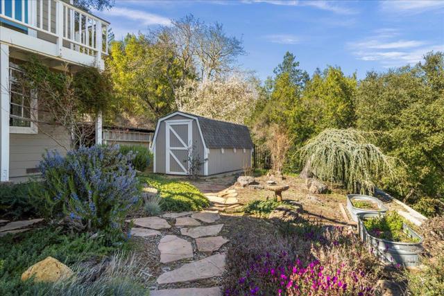 25400 Radonich Road, Los Gatos CA: https://media.crmls.org/mediaz/87db7f5f-e4b3-4aae-bd13-4560c7bbac3a.jpg