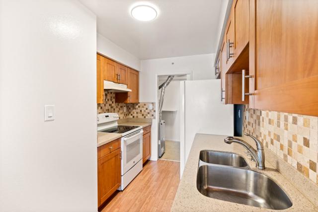 2419 Rowntree Way, South San Francisco CA: https://media.crmls.org/mediaz/87dc5ba8-af90-4d46-9895-cf3dd6db0a84.jpg