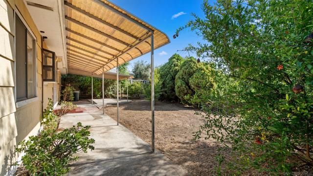 5220 E Falls View, San Diego CA: https://media.crmls.org/mediaz/87dcf903-3303-4592-82e5-47f4d7cb578f.jpg