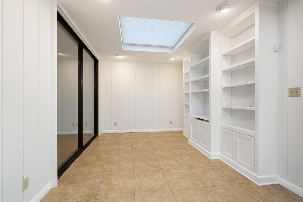 MLS #219139618DA image #6