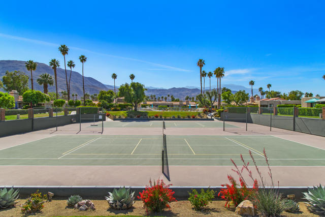 72806 Fleetwood Circle, Palm Desert CA: https://media.crmls.org/mediaz/87de0fed-5ee9-4720-93bd-2fbad9cff2c2.jpg