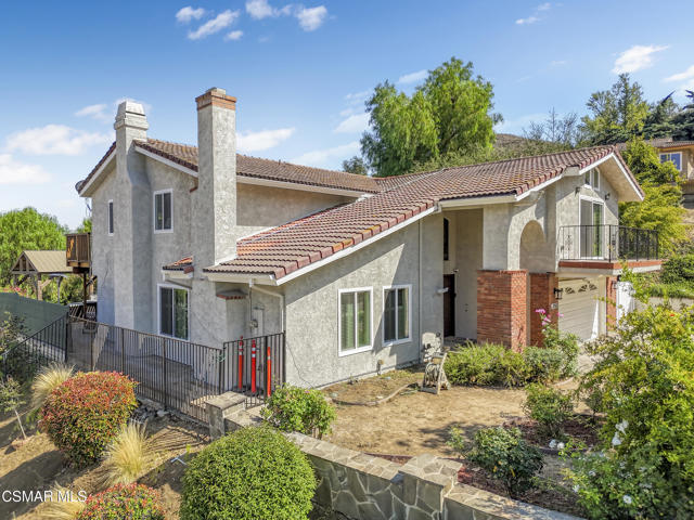27802 Via Amistosa, Agoura Hills CA: https://media.crmls.org/mediaz/87de4783-44bb-45fd-8530-b5d183c93308.jpg