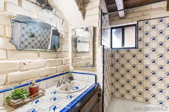 18940 Littlefield Lane, Valley Center CA: https://media.crmls.org/mediaz/87dedf83-ca78-44fe-b77e-5852e74c423d.jpg