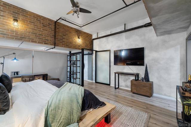 350 11Th Ave, San Diego CA: https://media.crmls.org/mediaz/87df6b31-d20c-4c11-b4db-59cbbf618efc.jpg