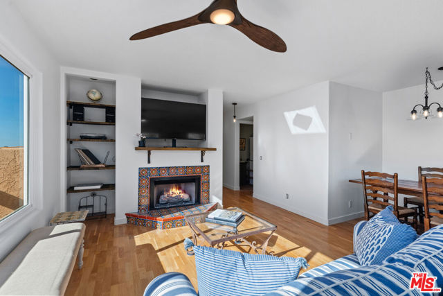 409 Arenoso Lane, San Clemente CA: https://media.crmls.org/mediaz/87df8840-809a-4ffc-91fd-a597176d4780.jpg