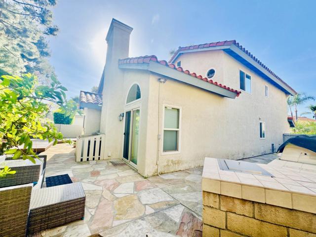 Detail Gallery Image 20 of 24 For 1984 Casablanca Ct, Vista,  CA 92081 - 3 Beds | 2/1 Baths