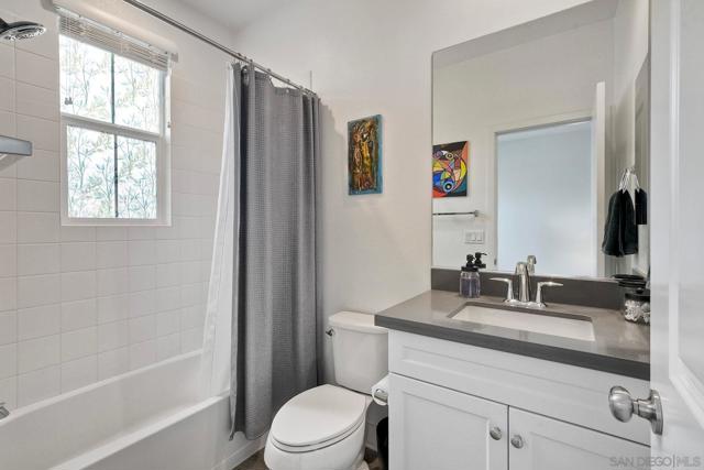 1103 Makena Way, Oceanside CA: https://media.crmls.org/mediaz/87e04fc8-cced-4cd9-9cde-51902cd0b7b3.jpg