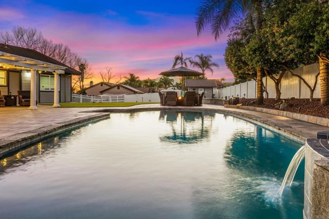 Detail Gallery Image 3 of 40 For 13840 Calle Bueno Ganar, Jamul,  CA 91935 - 4 Beds | 3 Baths