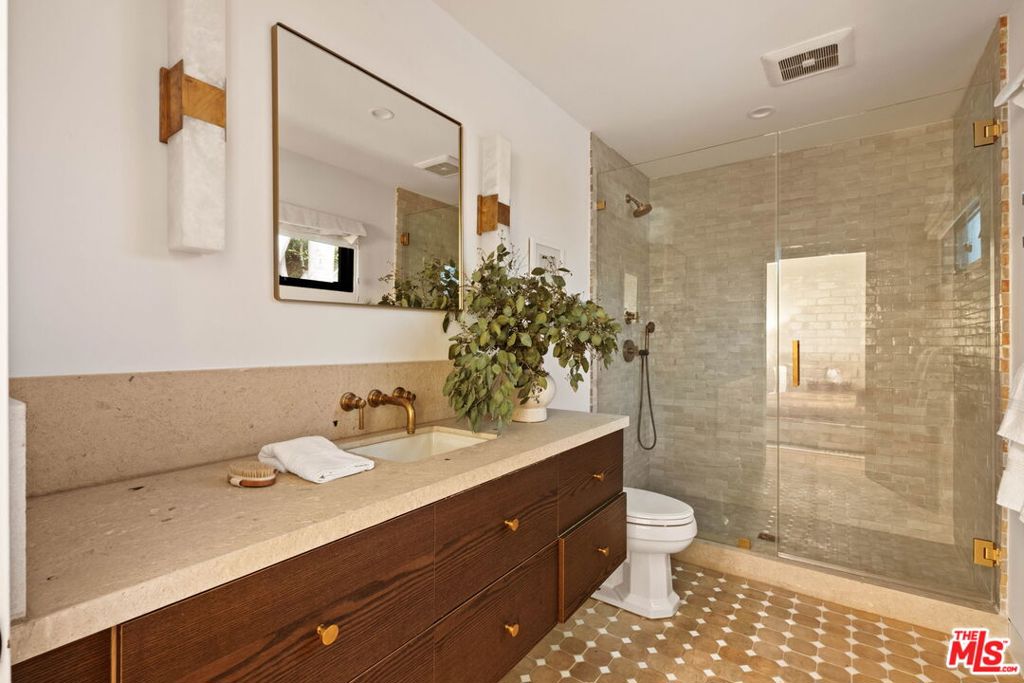 MLS #26987175 image #19