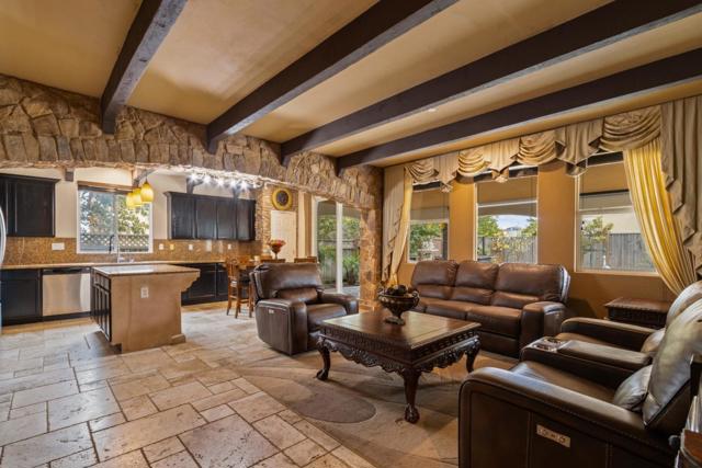 209 Sirrah Way, Greenfield CA: https://media.crmls.org/mediaz/87e2ac0f-0720-410c-928b-0a209a27a6e3.jpg