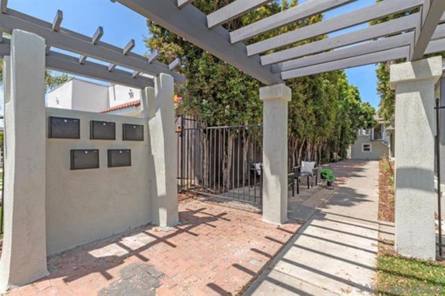 4118 39Th St, San Diego CA: https://media.crmls.org/mediaz/87e46cb8-1b8a-4474-bd07-2ccea2a6fc8e.jpg