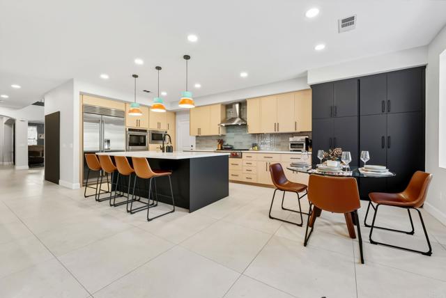 Detail Gallery Image 8 of 56 For 11313 Wild Meadow Pl, San Diego,  CA 92131 - 5 Beds | 4/1 Baths