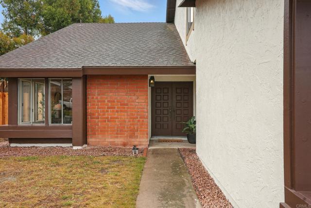 909 Loma, Chula Vista CA: https://media.crmls.org/mediaz/87e525cb-e70f-4cd7-be9c-950bc851626b.jpg