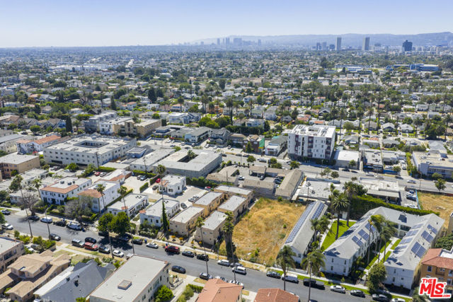 1153 S Bronson Avenue, Los Angeles CA: https://media.crmls.org/mediaz/87e552fa-1e15-44a8-a3ae-39250457fb7a.jpg