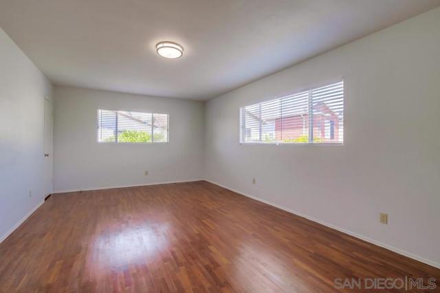 349 351 G Avenue, Coronado CA: https://media.crmls.org/mediaz/87e5772a-c0b6-4615-ae06-2cca5d5cec5d.jpg