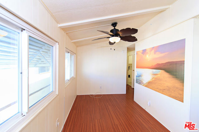 11250 Playa Street, 106 photo 3