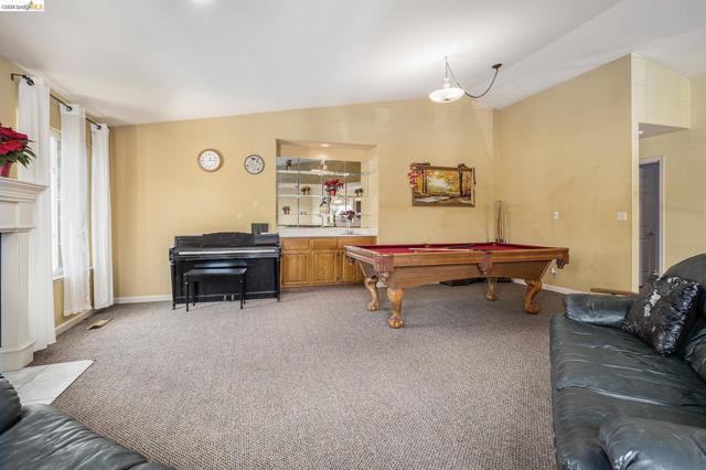 Image 3 of 22 For 5490 Lenora Rd