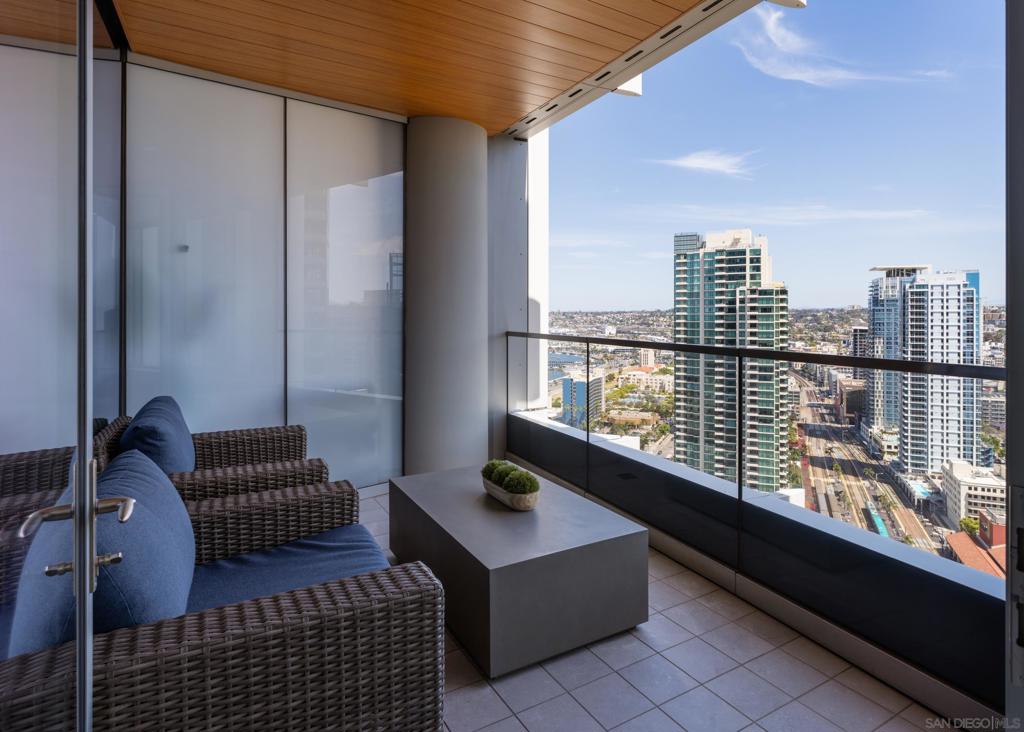 888 E Street - photo 6