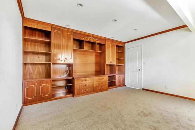 17 Muth Drive, Orinda CA: https://media.crmls.org/mediaz/87e60102-0164-48fd-8522-72099ef9b0b4.jpg