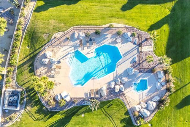 44 Acapulco Drive, Palm Desert CA: https://media.crmls.org/mediaz/87e65ed7-f473-4dca-a54a-4e986e97a17d.jpg