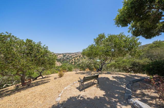 15847 Pleasant Valley Lane, Salinas CA: https://media.crmls.org/mediaz/87e6d084-02ab-4afd-8522-b6041efbf2cf.jpg
