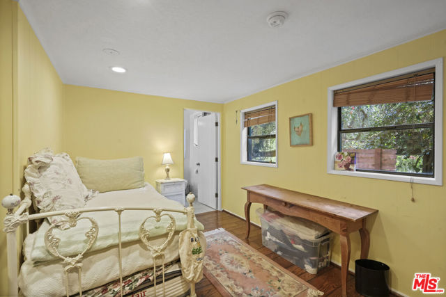809 Basin Drive, Topanga CA: https://media.crmls.org/mediaz/87e73b56-8b35-4eeb-8c3f-aef52ff26401.jpg