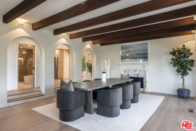 8300 Grand View Drive, Los Angeles CA: https://media.crmls.org/mediaz/87e7f477-a6f8-4798-9632-7526357c021a.jpg