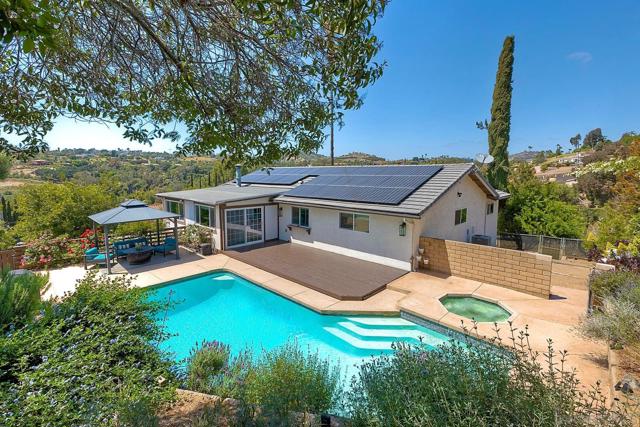 20809 Viento Valle, Escondido CA: https://media.crmls.org/mediaz/87e8efc3-b162-4de0-93d2-3dff6f46f6cc.jpg