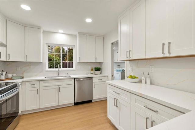 14000 Jerries Drive, Saratoga CA: https://media.crmls.org/mediaz/87ea0ca2-6e25-4f4f-82ad-b75da168ef48.jpg