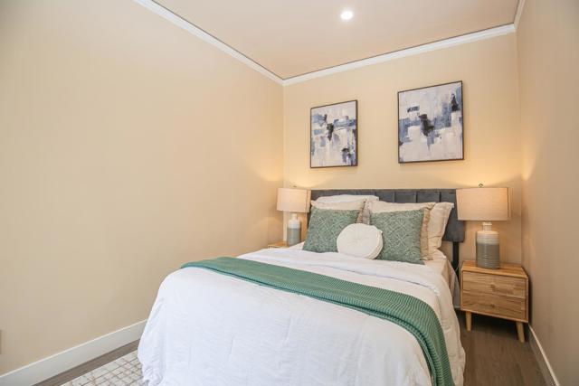 224 Shields Street, San Francisco CA: https://media.crmls.org/mediaz/87eb03f2-abfa-49ef-b95e-9087b3715994.jpg