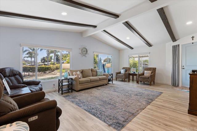 Detail Gallery Image 7 of 59 For 276 N El Camino Real #139,  Oceanside,  CA 92058 - 2 Beds | 2 Baths