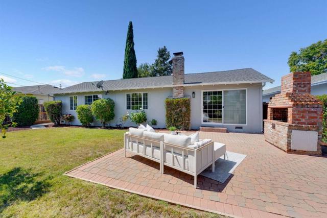 10800 W Estates Drive, Cupertino CA: https://media.crmls.org/mediaz/87ebb967-adec-46cc-8185-61c05c5af0ac.jpg