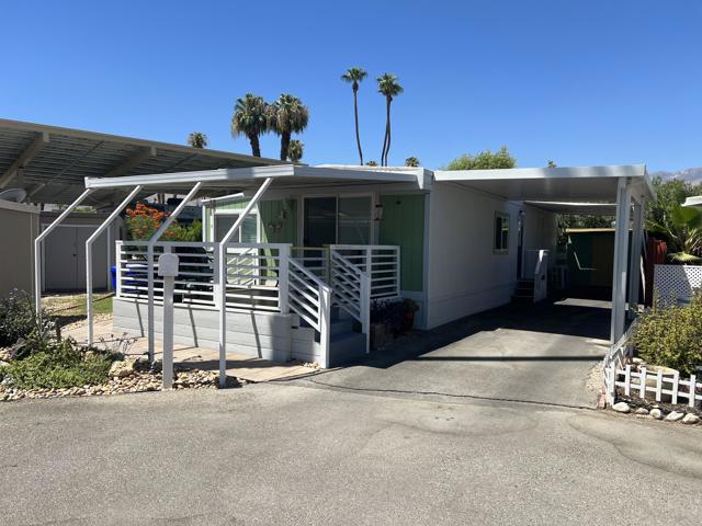 3 Sand Creek, Cathedral City CA: https://media.crmls.org/mediaz/87ebdcf3-4402-4535-8ef0-506ea5482548.jpg
