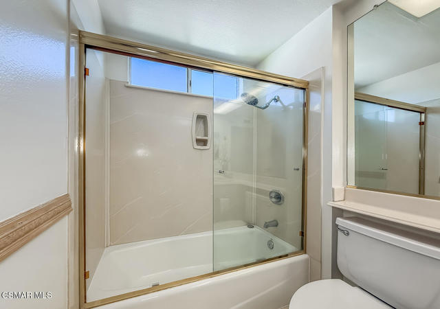 1768 Fox Springs Circle, Newbury Park CA: https://media.crmls.org/mediaz/87ec4a21-f1d4-4c35-b213-2a59d00dd737.jpg