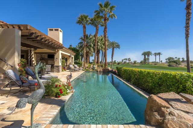 80675 Via Portofino, La Quinta CA: https://media.crmls.org/mediaz/87ecf8cd-c098-4743-a55a-bd4c4008db55.jpg