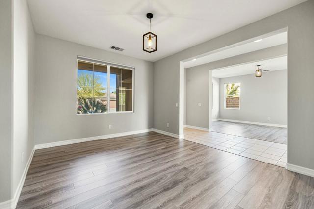 Image 13 of 47 For 79899 Swansea Avenue