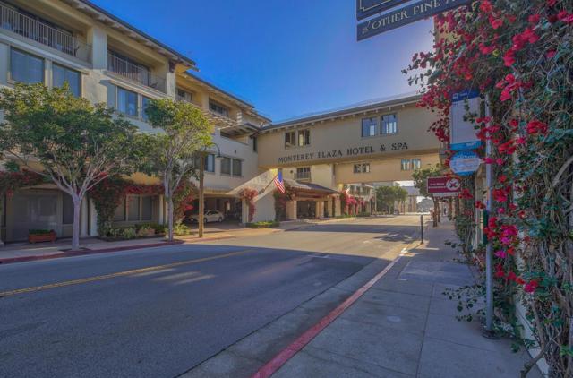 518 Cortes Street, Monterey CA: https://media.crmls.org/mediaz/87ee2624-22cc-42f5-adb7-ad5baa344704.jpg