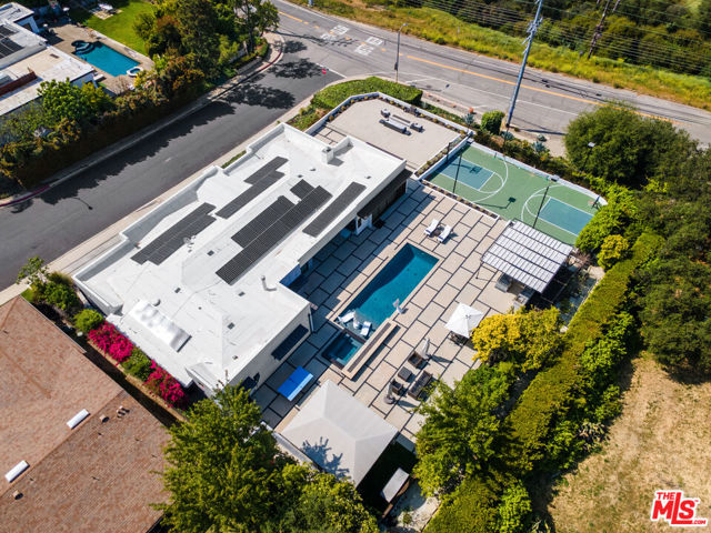 3144 Corda Drive, Los Angeles CA: https://media.crmls.org/mediaz/87ef3bf3-9f40-4f2b-a827-b226aef11795.jpg