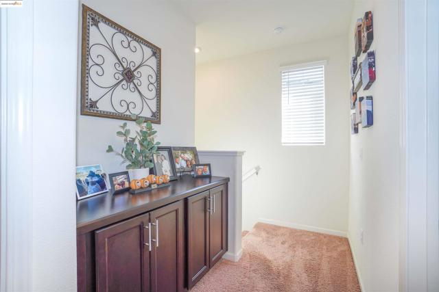 298 McClelland Way, Oakley CA: https://media.crmls.org/mediaz/87ef699d-4382-4c69-bead-b861b630e928.jpg