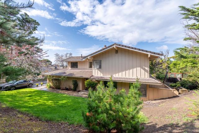 6 Sorrel Lane, San Carlos CA: https://media.crmls.org/mediaz/87effccd-be13-4720-aea7-8b50a35d05d6.jpg