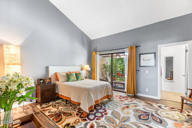 5720 Skyview Way, Agoura Hills CA: https://media.crmls.org/mediaz/87f0902f-61b4-4fb1-9818-853b810fd415.jpg