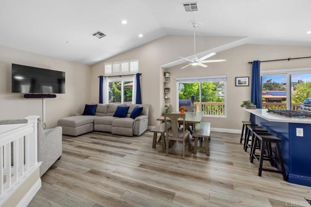 150 Rock Glen Way, Santee CA: https://media.crmls.org/mediaz/87f0b412-963d-430d-880b-fa38913fd41a.jpg