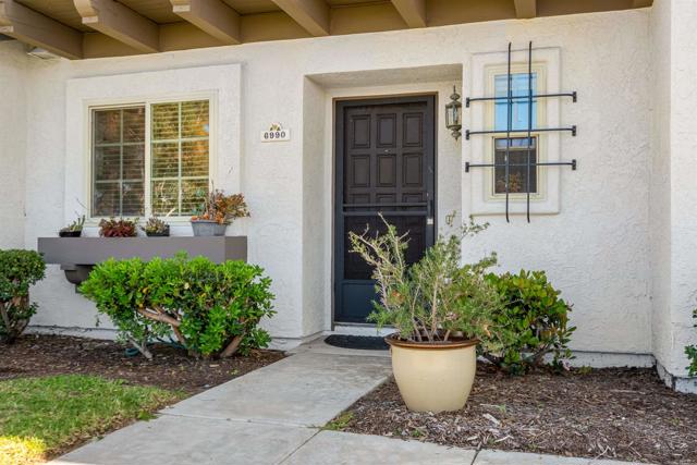 Detail Gallery Image 4 of 32 For 6990 Batiquitos Dr, Carlsbad,  CA 92011 - 2 Beds | 2/1 Baths