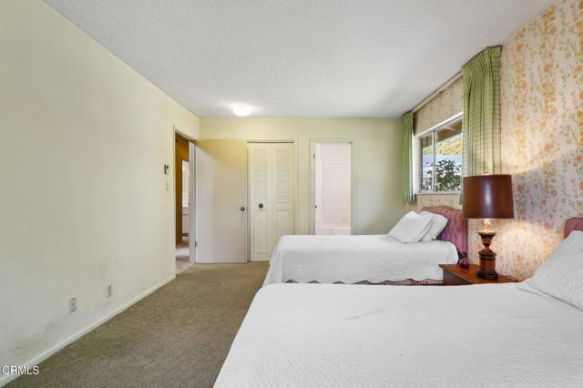 262 Crestwood Avenue, Ventura CA: https://media.crmls.org/mediaz/87f230c4-ee62-4251-aa38-d0c3cb8b3ec2.jpg