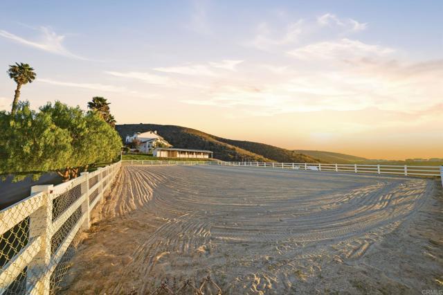 Detail Gallery Image 58 of 65 For 1925 Robinhood Rd, Vista,  CA 92084 - 5 Beds | 4/1 Baths