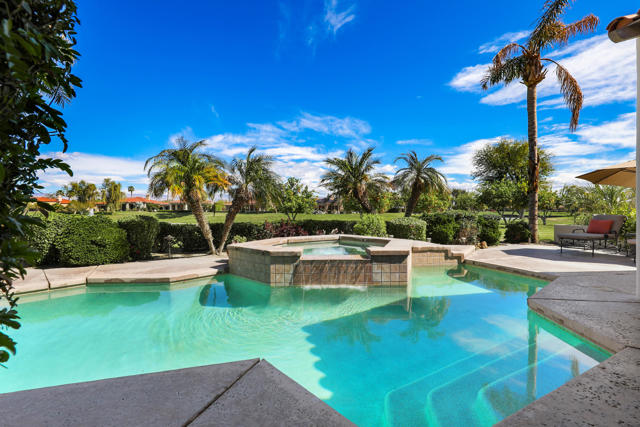 79640 Citrus, La Quinta CA: https://media.crmls.org/mediaz/87f2e33e-b739-4011-be72-5bab18a6dfa9.jpg