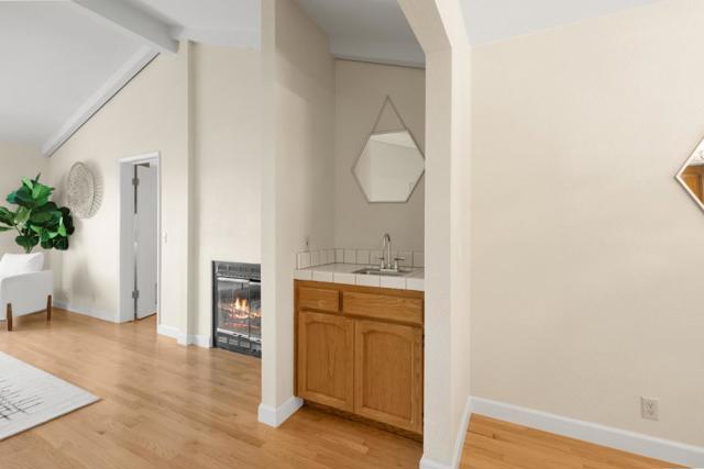 17101 Kruse Ranch Lane, Morgan Hill CA: https://media.crmls.org/mediaz/87f2fe7d-a6b1-4530-bce1-c565a8a5b615.jpg