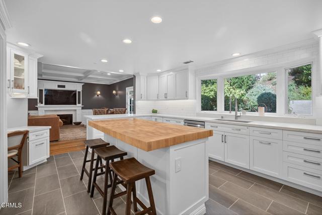 Detail Gallery Image 20 of 72 For 7405 Loma Vista Rd, Ventura,  CA 93003 - 4 Beds | 3 Baths